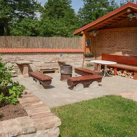 Stovka Bozanov Guest House Luaran gambar
