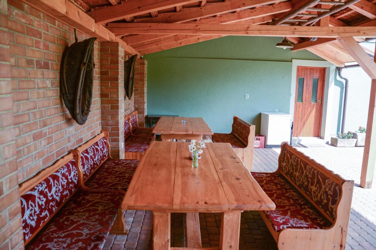 Stovka Bozanov Guest House Luaran gambar