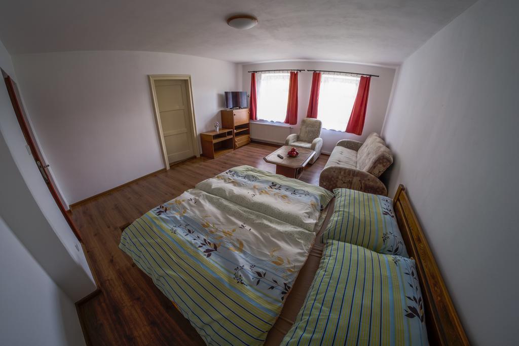Stovka Bozanov Guest House Luaran gambar
