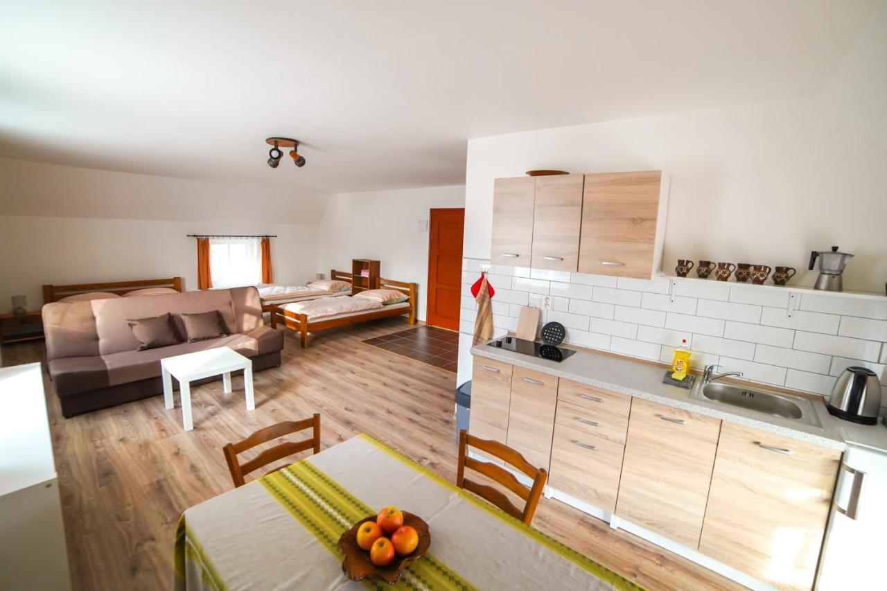 Stovka Bozanov Guest House Luaran gambar